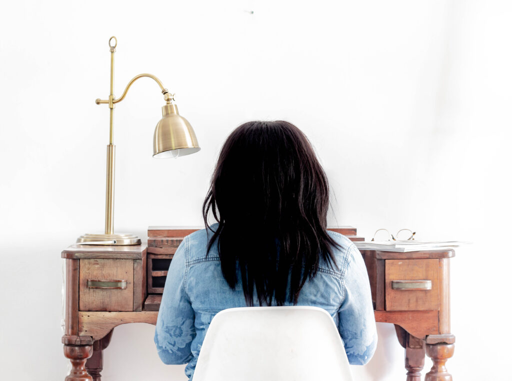 How to Become a Funnel Builder and Earn Six Figures from Home